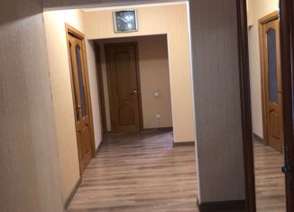 Продаю 4-комнатную квартиру, 87 м2, Элиста, 2-й микрорайон, 2-й микрорайон, 15