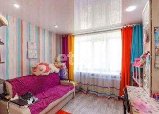 Продам 4-ком. квартиру, 61.1 м2, рабочий посёлок Солнечный, улица Геологов, 24