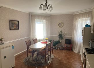 Продаю 4-комнатную квартиру, 160.5 м2, Чебоксары, улица Алексея Талвира, 20, жилой район Северо-Западный