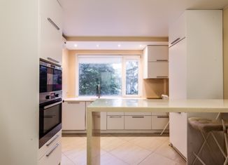 Продажа двухкомнатной квартиры, 52.5 м2, Санкт-Петербург, метро Комендантский проспект, Комендантский проспект, 35к3