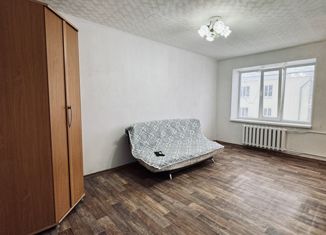 Продается 1-комнатная квартира, 26 м2, Серов, улица Луначарского, 103