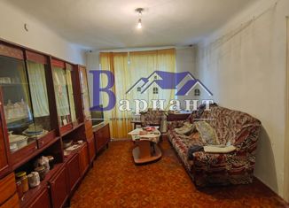 Продается 3-ком. квартира, 50.7 м2, Осинники, улица 50 лет Октября, 6