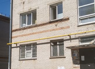 Продаю двухкомнатную квартиру, 41.2 м2, Алтайский край, проспект Дзержинского, 1