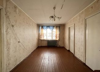 Продам 4-ком. квартиру, 60.9 м2, Котельнич, улица Победы, 44