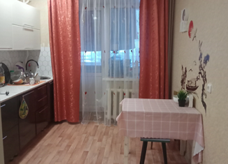 Продам 2-ком. квартиру, 50 м2, Тотьма, Офицерская улица, 4
