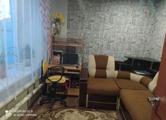 Продам 3-ком. квартиру, 48.2 м2, село Кыштовка, улица Юрченко, 12