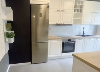 Продам 2-ком. квартиру, 61.4 м2, Москва, улица Пивченкова, 7, улица Пивченкова