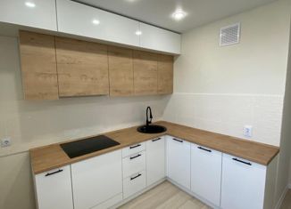 Продаю 1-ком. квартиру, 36 м2, Чебоксары, улица писателя Лаврентия Таллерова, 22, ЖК Солнечный Парк