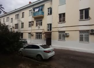 Продажа 2-комнатной квартиры, 44 м2, Элиста, улица Б. Городовикова, 15