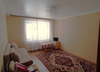 Сдается однокомнатная квартира, 29 м2, Тюменская область, улица Мира, 32А