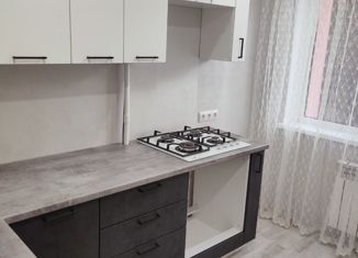 Продаю 3-комнатную квартиру, 66 м2, Нижний Новгород, улица Строкина, 3А, улица Строкина