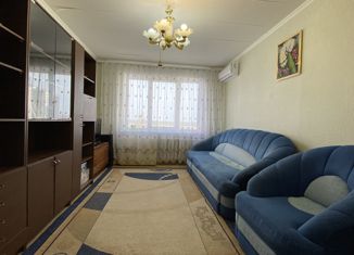 Продается трехкомнатная квартира, 65.8 м2, Татарстан, улица Шамиля Усманова, 94