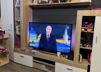 Продам 2-ком. квартиру, 43 м2, Мценск, улица Тургенева, 91