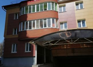 Продам машиноместо, 30 м2, Киров, Первомайский район, Красноармейская улица, 4