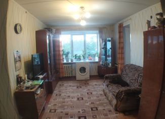 Продается двухкомнатная квартира, 44.8 м2, Глазов, улица Революции, 21