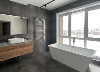 Продажа 4-ком. квартиры, 147 м2, деревня Новолисиха, Австрийский квартал, 7