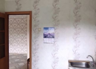 Продается 2-ком. квартира, 42.9 м2, Кыштым, улица Республики, 6