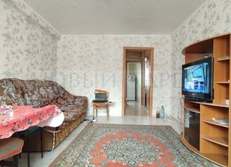Продается трехкомнатная квартира, 62 м2, Приморский край, улица Академика Крылова, 5