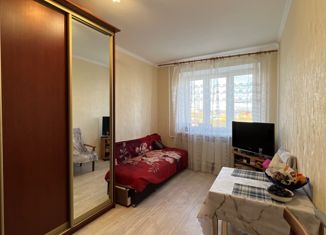 Продам комнату, 33.7 м2, Волгоград, Дзержинский район, Шекснинская улица, 24