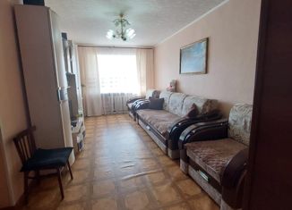 Продается трехкомнатная квартира, 58.8 м2, Нурлат, улица Гиматдинова, 56