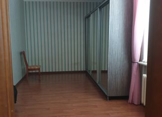 Продаю 3-комнатную квартиру, 150 м2, Волгодонск, Логовская улица, 2