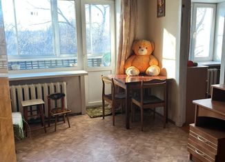 Продаю 2-ком. квартиру, 45 м2, Белогорск, Весенний переулок, 3
