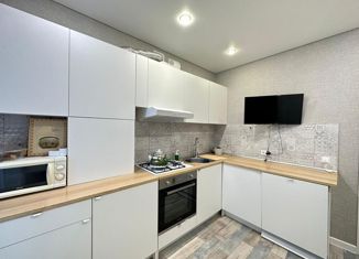 Продажа 1-ком. квартиры, 34.2 м2, село Высокая Гора, улица Комаровка, 1