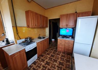 Продаю однокомнатную квартиру, 42.4 м2, Красноармейск, 1-й микрорайон, 11
