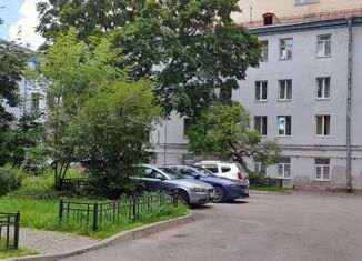 Продам квартиру студию, 20 м2, Санкт-Петербург, 9-я линия Васильевского острова, 18, метро Спортивная