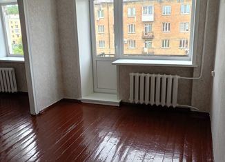 Продается трехкомнатная квартира, 56.3 м2, Кемеровская область, улица Обнорского, 34
