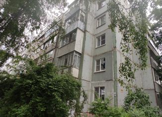 Продается двухкомнатная квартира, 50.7 м2, Богородицк, улица Коммунаров, 159