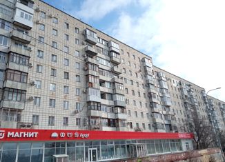 Продается 3-комнатная квартира, 58 м2, Волгоград, Алексеевская улица, 21