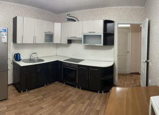 Продам двухкомнатную квартиру, 56 м2, Крымск, улица Надежды