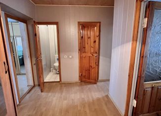 Продажа 3-комнатной квартиры, 60 м2, поселок городского типа Уруссу, улица Альберта Шамкина, 51