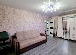 Продаю 2-ком. квартиру, 45 м2, Елизово, улица Ленина, 29