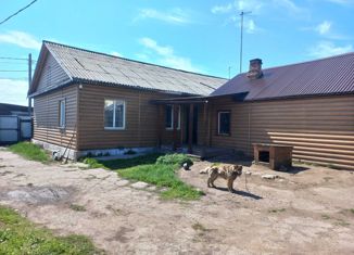 Продажа трехкомнатной квартиры, 96.1 м2, поселок городского типа Залари, улица Смолина, 4