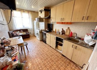 Трехкомнатная квартира на продажу, 68.3 м2, Кольчугино, площадь Ленина, 10