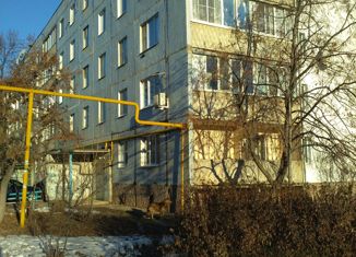 Продается двухкомнатная квартира, 49.9 м2, поселок городского типа Алексеевка, Невская улица, 23