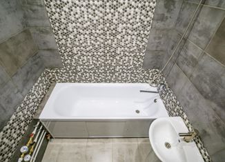 Продажа 3-ком. квартиры, 74.3 м2, Екатеринбург, Таганская улица, 3, метро Проспект Космонавтов