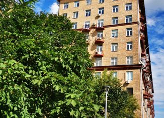 Продам 2-ком. квартиру, 64 м2, Москва, Волоколамское шоссе, 6, станция Стрешнево