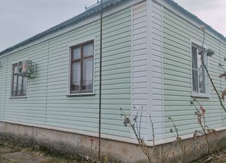 Продам дом, 80 м2, поселок городского типа Ахтырский, Краснодарский переулок, 4