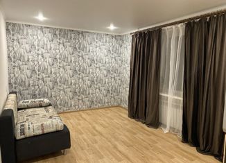 Продаю 2-ком. квартиру, 42.5 м2, слобода Родионово-Несветайская, улица Гвардейцев-Танкистов, 18