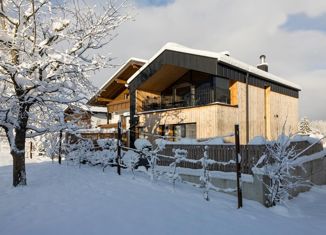 Продам дом, 120 м2, посёлок городского типа Красная Поляна, Дальняя улица, 13