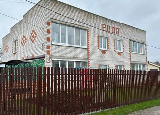 Трехкомнатная квартира на продажу, 68.7 м2, сельский посёлок Советский, сельский посёлок Советский, 35