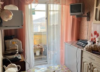 Продам 2-ком. квартиру, 50 м2, Дальнегорск, Пушкинская улица, 50