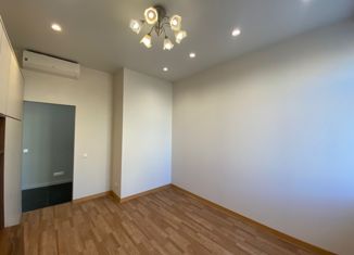 Продам двухкомнатную квартиру, 53 м2, Новосибирск, улица Ленина, 50, улица Ленина