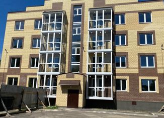 Продаю 2-ком. квартиру, 63.3 м2, Вологда, улица Разина, 34, микрорайон Водники