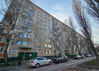 Продажа трехкомнатной квартиры, 63.7 м2, Курская область, Коммунистический проспект, 9
