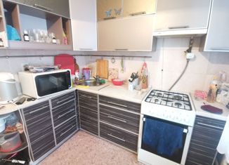 1-ком. квартира на продажу, 35 м2, посёлок городского типа Медведево, Коммунистическая улица, 28