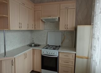 Сдам в аренду однокомнатную квартиру, 36 м2, Ульяновск, улица Врача Михайлова, 36